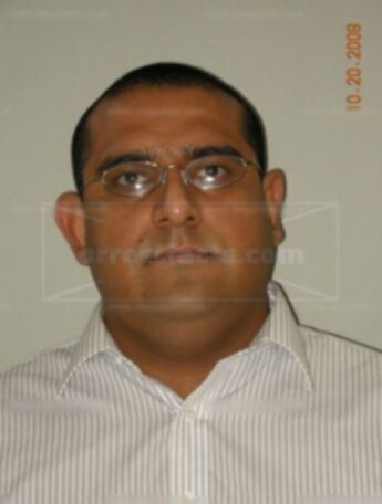Israel E Nunez