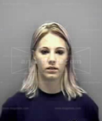 Tammy L Smith