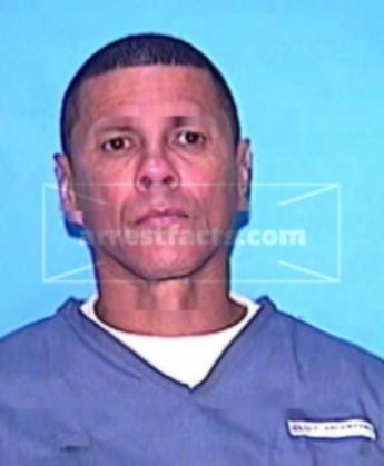 Valentino H Reyes