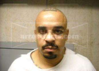 Deon L Clopton