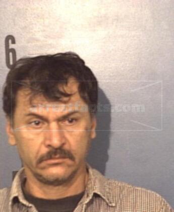 Carlos Pallarez