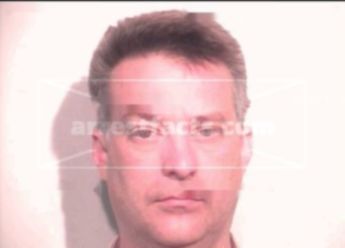 Mark D Lyphout