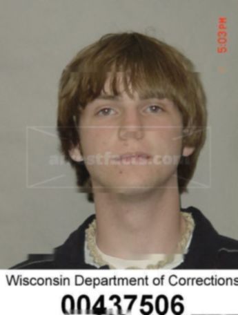Tyler R Goelzer