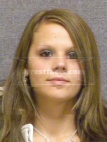 Chantel L Benoy