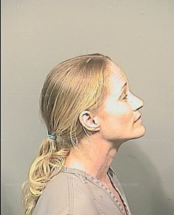 Victoria M Mullins