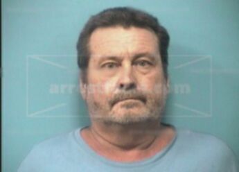 Louis Wayne Giddens