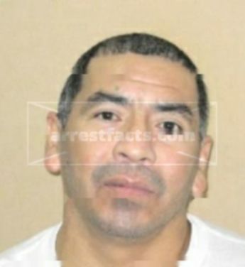 Oscar R Delcid