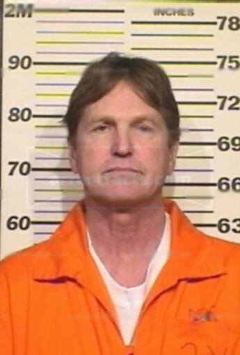 Timothy J Hamlin