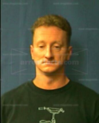 Jeremiah L Holloway