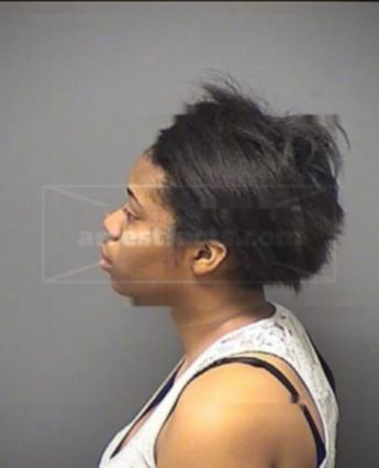 India Nichelle Lyons