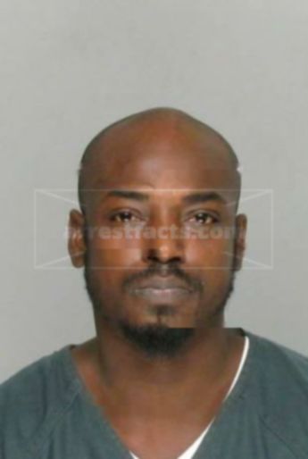 Mario Orlando Ward