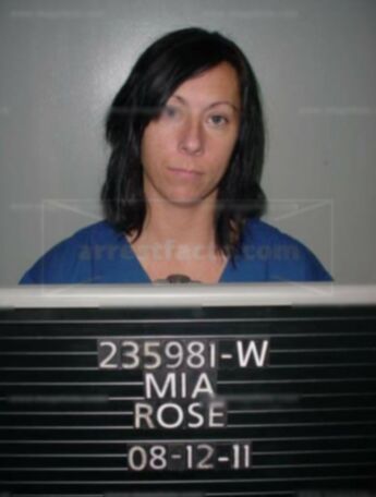 Mia L Rose
