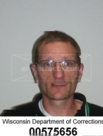 Steve J Lustro