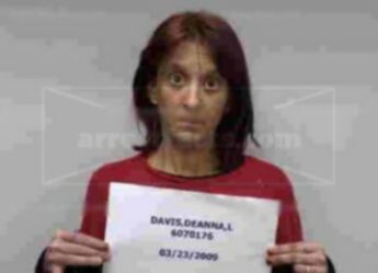 Deanna L Davis