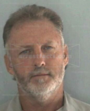 Johnny L Grogan