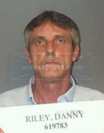Daniel Riley