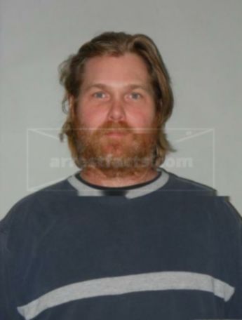 Eric J Levitski