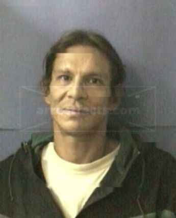 Thomas D Horton