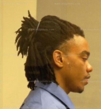 Tevin R Evans