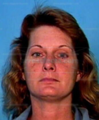 Kimberly R Davis