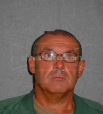 Robert L Stordeur