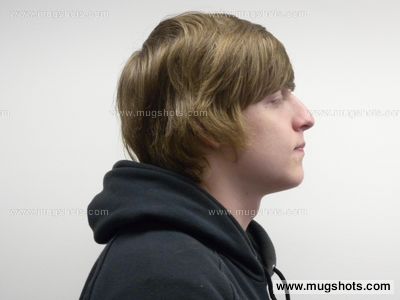 Zachary D Coutts