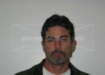 Richard R Davol