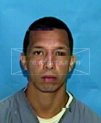Omar J Quiles