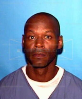 Eddie L Jackson