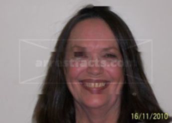 Lynda Robbins