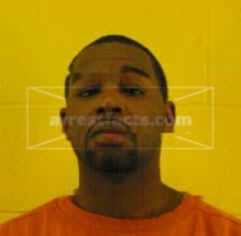 Marcus D Greer