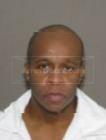 Derrick L Briscoe