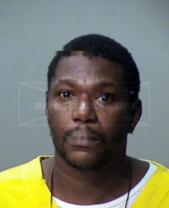 Antwone D Bowden