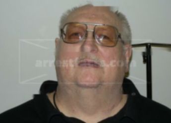 Gary L Godleski