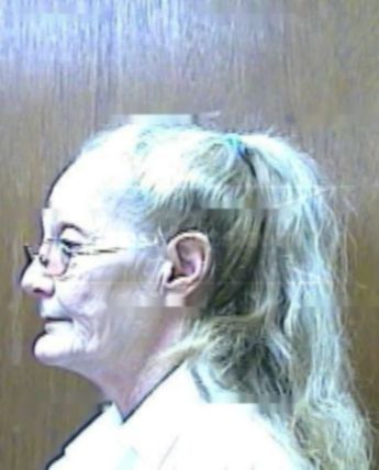 Barbara T Loyd