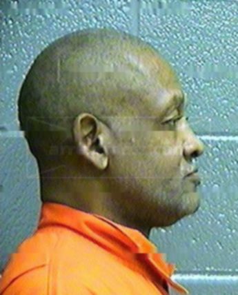 Larry D Battle