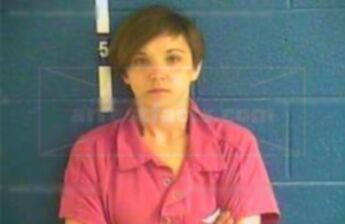 Chasity R Smith