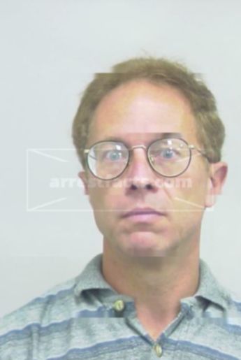 Kenneth Riesterer