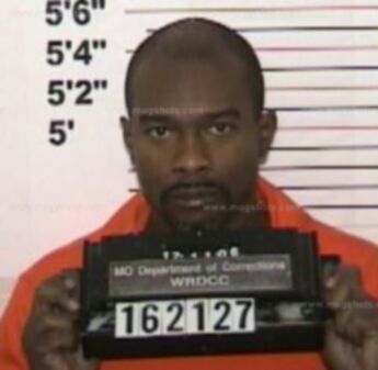 Kenneth R Bradford