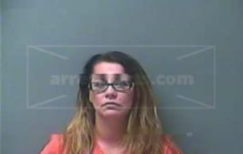 Lindsay A Mccullough