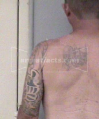 Justin E Roberts
