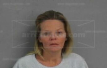 Linda F Liles
