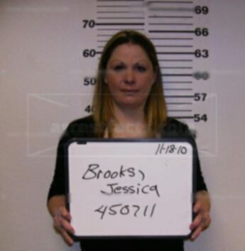 Jessica L Brooks