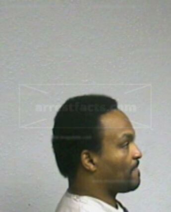 Jerome R Hooks