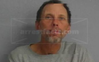 Lonnie J Skelton