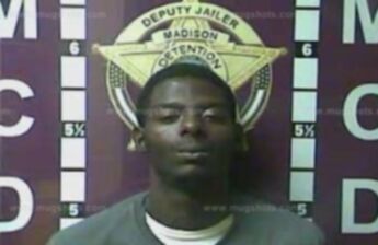 Dametray L Roberts