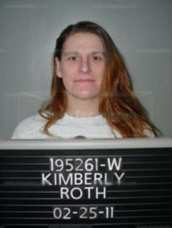 Kimberly J Roth