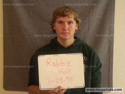 Robbie L Holt