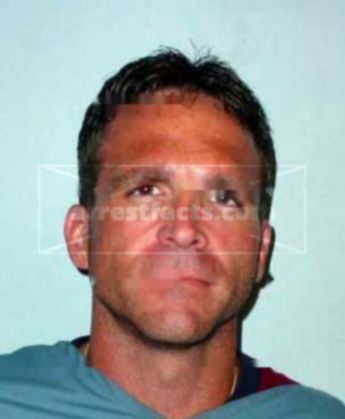 Darrell D Thomas