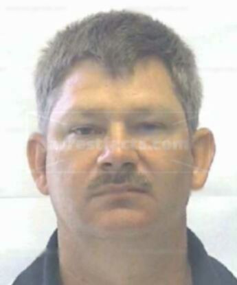Bobby L Quarles